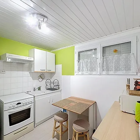 F2 Avec Wifi, Ascenseur Pres Des Thermes - Fr-1-451-139 * Lamalou-les-Bains