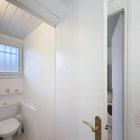 F2 Avec Wifi, Ascenseur Pres Des Thermes - Fr-1-451-139 Apartamento *