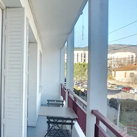 F2 Avec Wifi, Ascenseur Pres Des Thermes - Fr-1-451-139 Lamalou-les-Bains